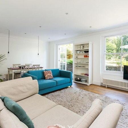 Fantastic 3 Bedroom Flat West Hampstead Лондон Екстер'єр фото