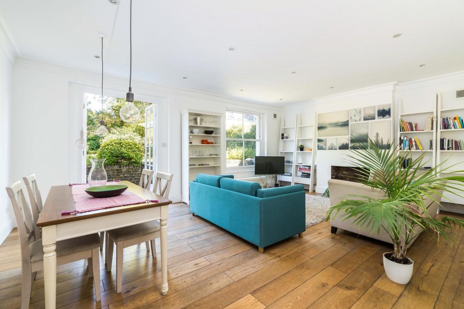 Fantastic 3 Bedroom Flat West Hampstead Лондон Екстер'єр фото